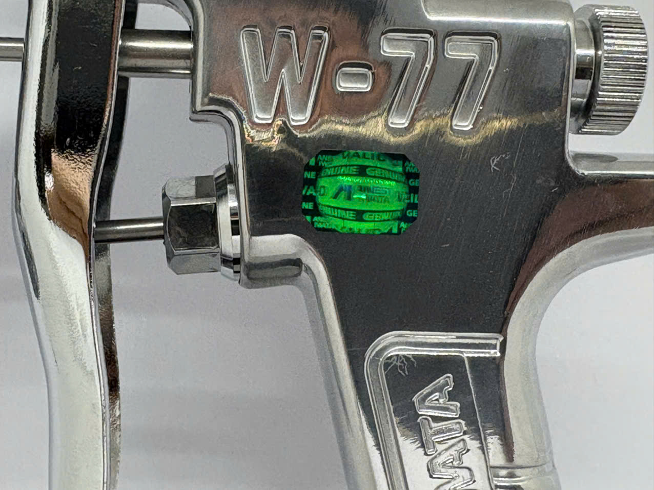 Anest Iwata súng phun sơn 1.2mm W77